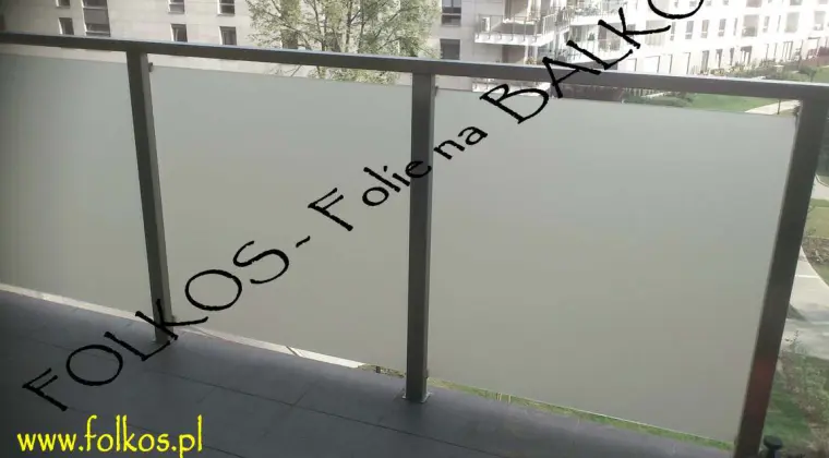 Folie na balkony Warszawa -Folia z usługą montażu-Oklejamy balkony Warszawa