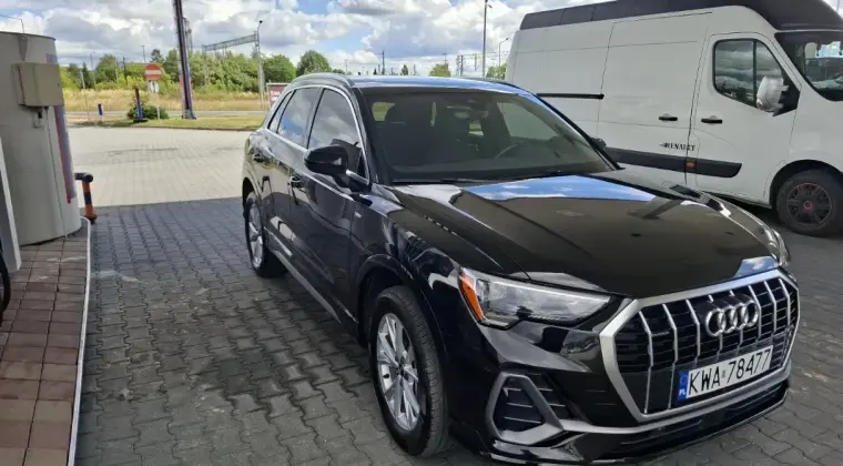 Audi Q3 z 2022 roku w wersji S-line