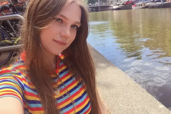 studentka szuka