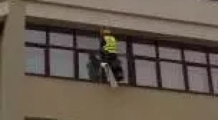 Mycie dużych powierzchni szklanych