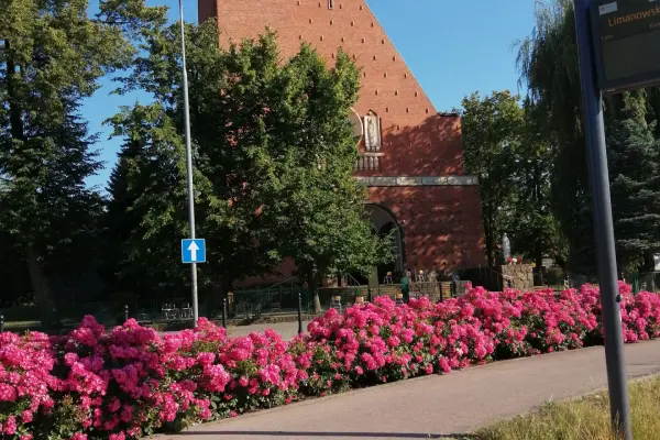 Sprzedam 2 pokoje, super lokalizacja i rozkład - RADOM-Borki