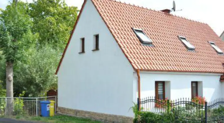 Sprzedam Dom 110m2+ bud. gospodarczy(dawna szkoła) 260m2-Nowe Siodło
