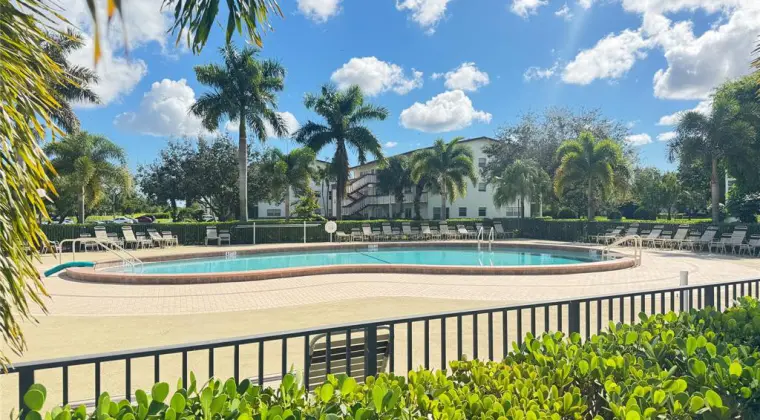 Rented by owner - no fees.