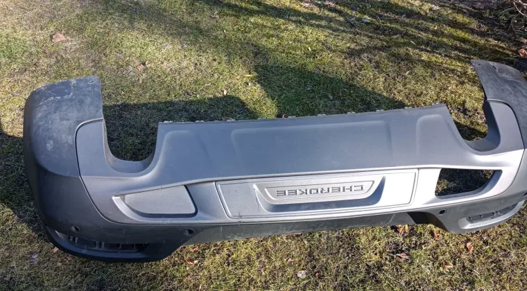 Sprzedam tylny kompletny zderzak do Jeep Cherokee Trailhawk KL (2014-2019)