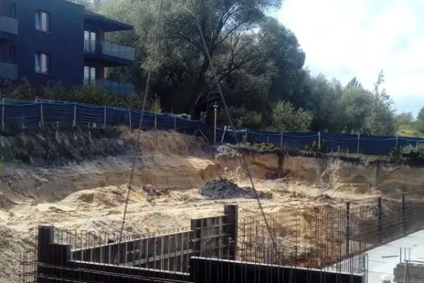 Wynajem dźwigów do 50 t i podnośników koszowych do 45 m