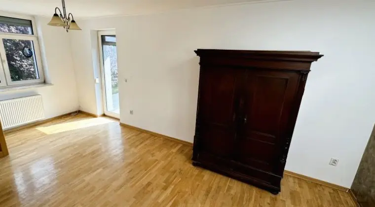 Duży dom 700m² z potencjałem Kraków