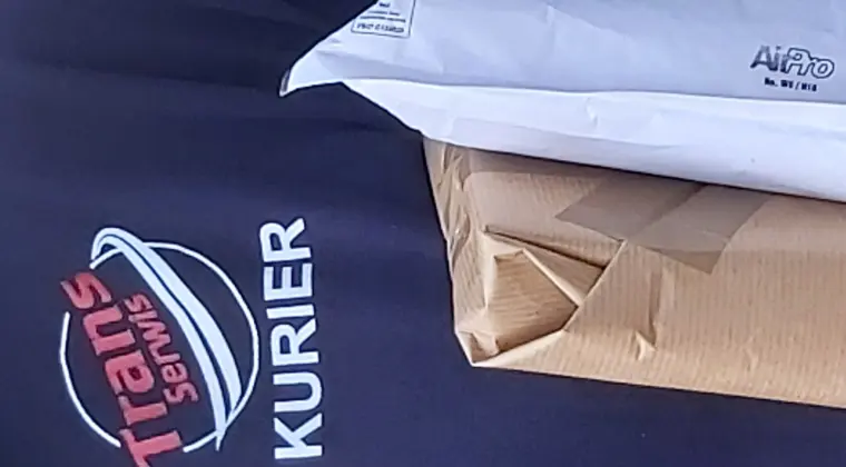 Przesyłki Kurierskie Krajowe i Międzynarodowe