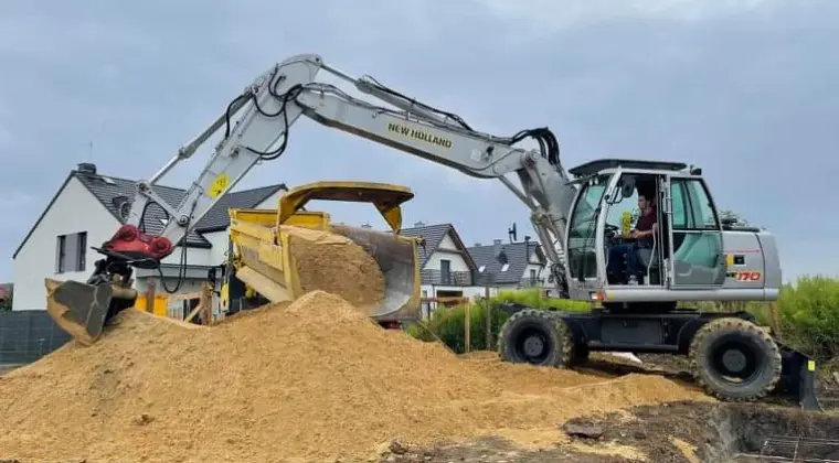 Wynajem koparek Kołowa 18 ton/Koparko-Ładowarka 10 ton