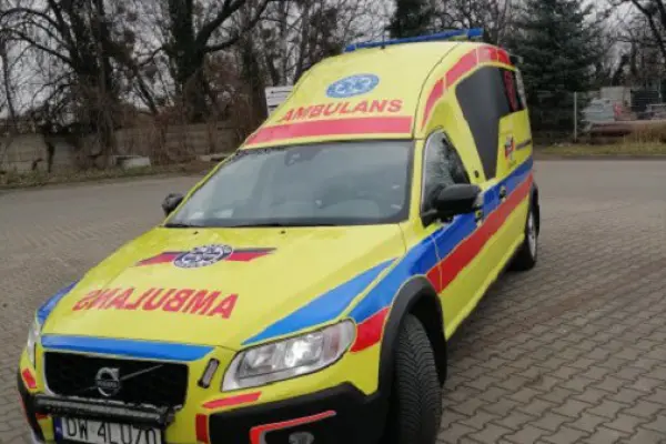 TRANSPORT MEDYCZNY SANITARNY AMBULANS, KARETKA, zabezpieczenie medyczne