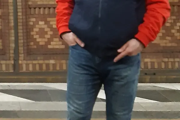 40 LATEK POZNA MIŁĄ DZIEWCZYNĘ