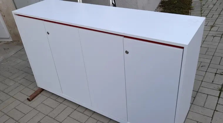 niska szafa do biura domu-  komoda zamykana na kluczyk