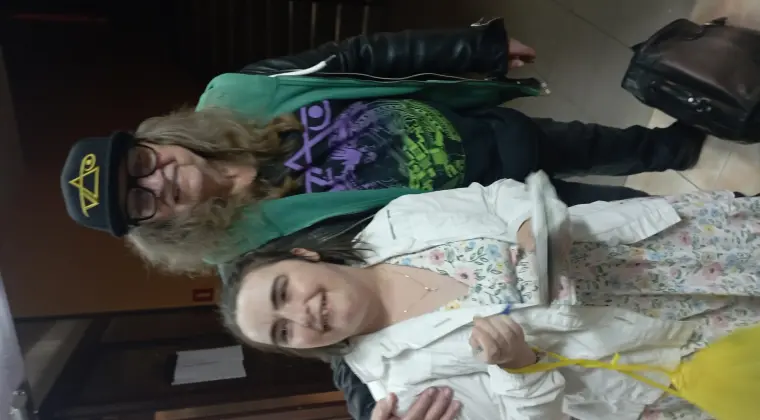 Szukam przyjaciela co mi ręke poda...