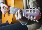 Lekcje gry na gitarze