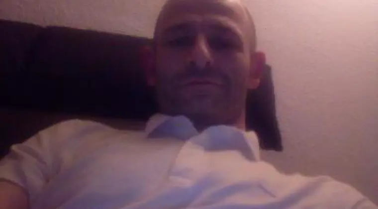 Mariusz 32 lata kto nie ryzykuje ten nie pije szampana.tylko Kobiety 