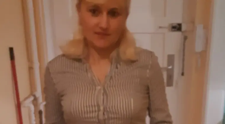 Miła, rozsądna dziewczyna z Berlina pozna fajnego mężczyznę.