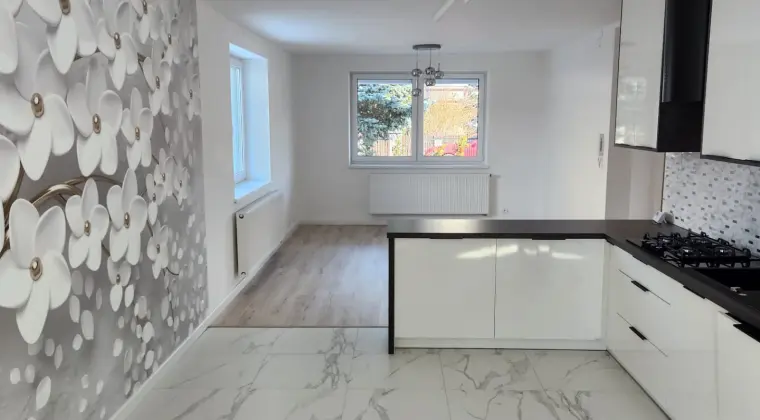 Pięknie odnowiony dom w cichej Pleśnej tylko 10km od Tarnowa