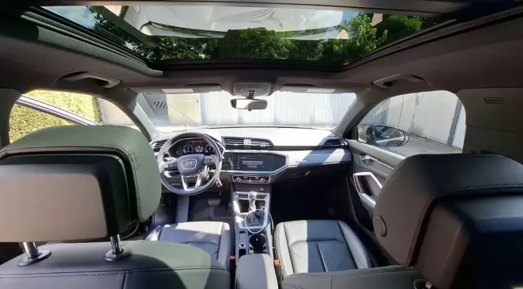 Audi Q3 z 2022 roku w wersji S-line