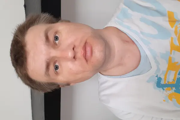 Chlopak w średnim wieku chetnie zapozna się z fajna dziewczyna, kobieta