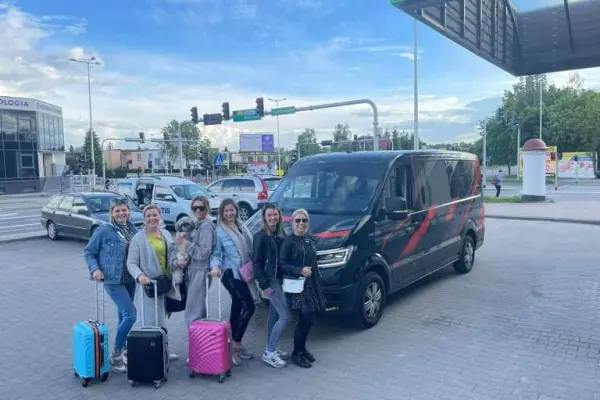 Wypozyczalnia Busa z Kierowcą Transport Osób, 