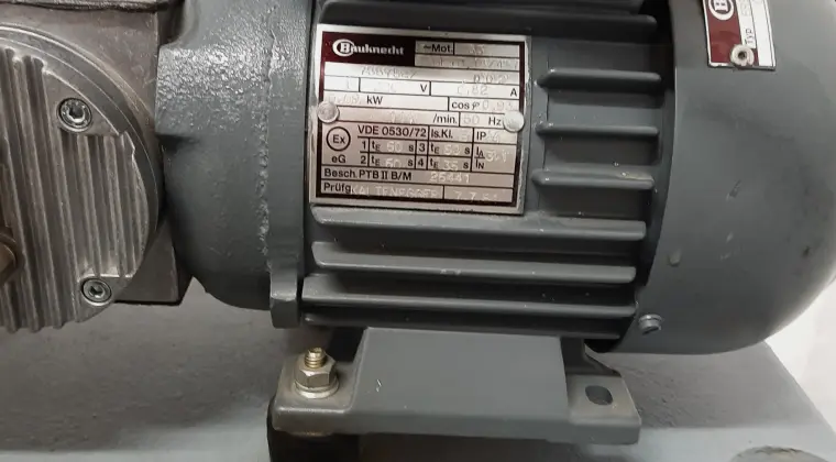 Polecam 2 Silniki 230/400V 1,1 kw i 0,9 kw z Kompresorem