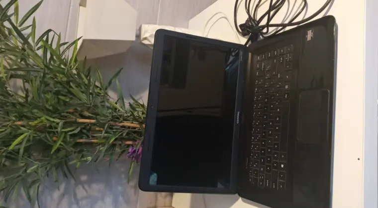 Sprzedam laptopa HP Compaq CQ58 w stanie idealnym
