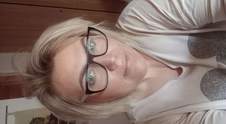 Szukam pracy w opiece z zamieszkaniemlub dochodząca