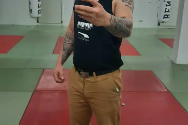 Szukam miłej uczciwej dziewczyny