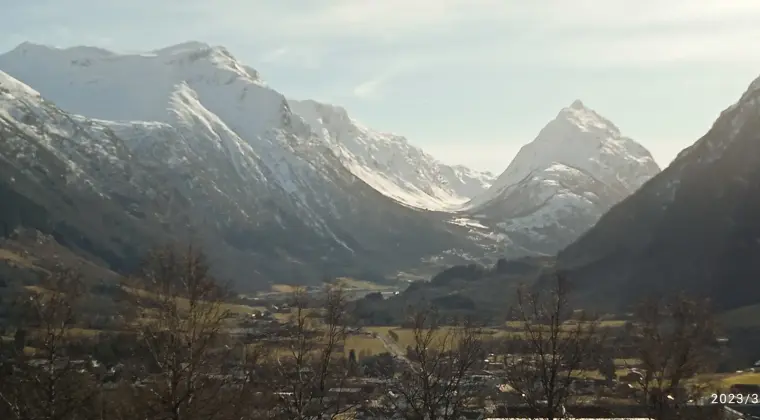 Jesli masz ochote sie spotkac to sprobuj  o ci szkodzi.