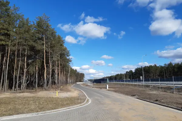 Działka lesna w Warszawie, nieopodal trasy Mostu południowego NA lokatę kapitału i INWESTYCJĘ w przyszłości!