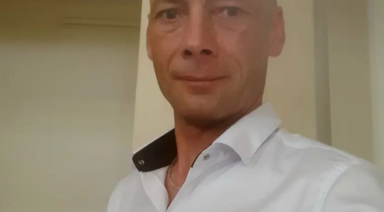 Samotny szuka partnerki do stałego związku