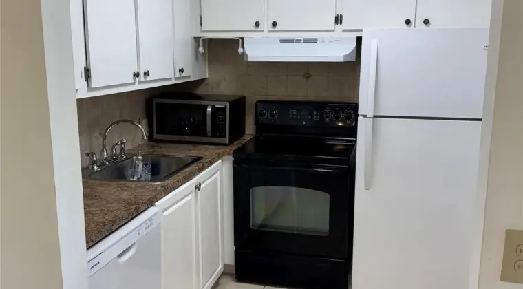 Mieszkanie w Boca Raton, FL do wynajecia.