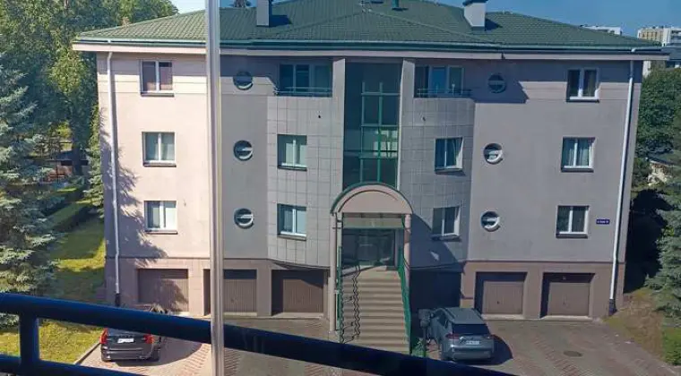 Przyciemnianie szyb folią Warszawa -