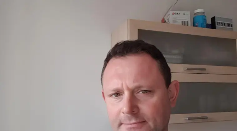 Dojrzały, uprzejmy, samodzielny, inteligentny i samotny przystojny mężczyzna pozna Panią do wspólnego spędzenia życia.