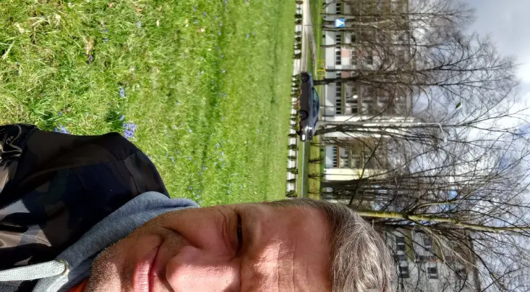 Pan szuka pani