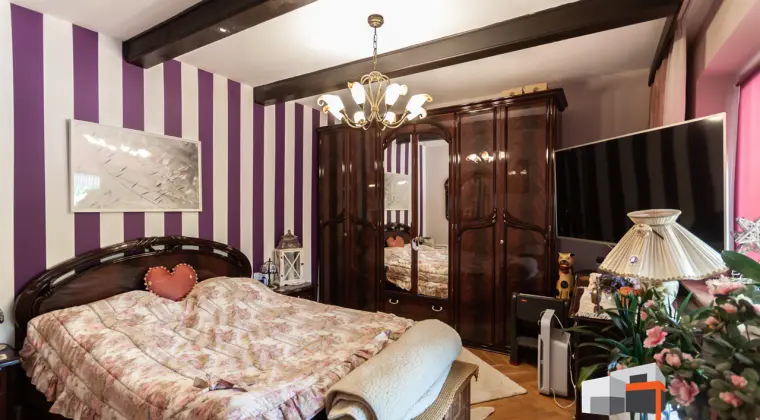 Zainwestuj w Aktywa. Sprzedam dom z 8 mieszkaniami na wynajem, trwające umowy najmu