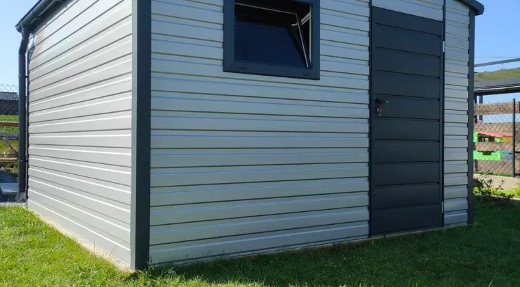 Domki narzędziowe, schowki, garaże