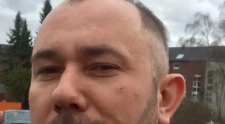 Wolny szuka fajnej znajomości.