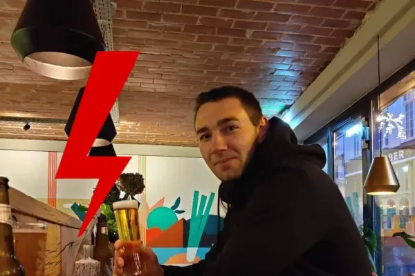 Samotny pozna dziewczynę 