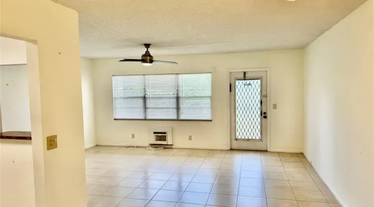 Mieszkanie w Boca Raton, FL do wynajecia.