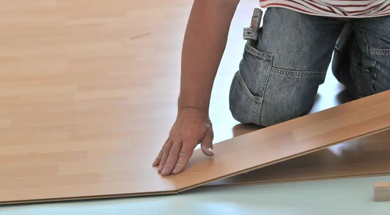 Remonty mieszkań biur malowanie panele gładzie regipsy Wrocław I Okoli