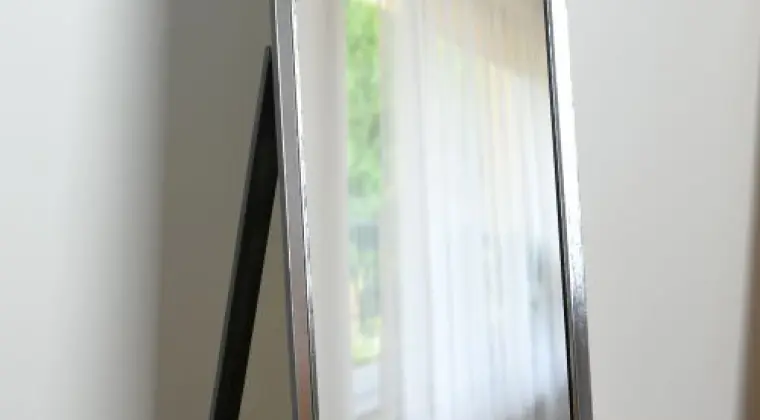 HIT! Lustro Stojące w drewnianej ramie 2801 za jedyne 149 zł