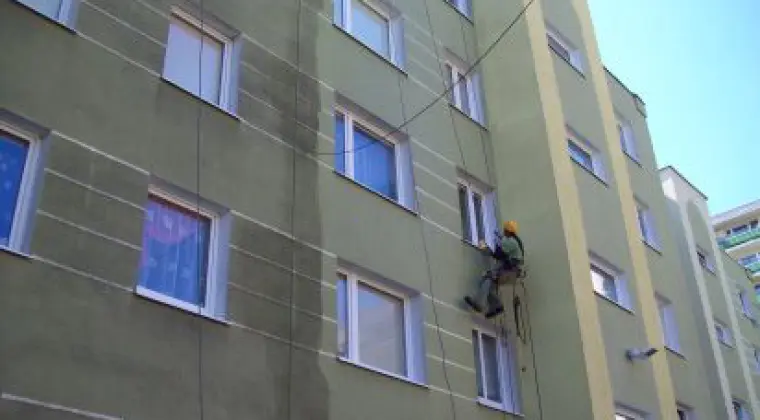 Mycie, impregnacja i malowanie elewacji