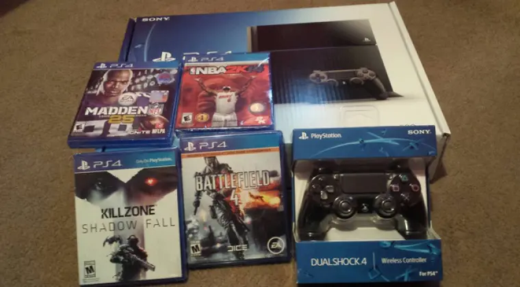 Sprzedam Playstation 4 1Tb pilnie