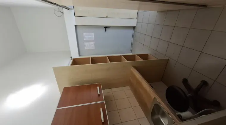 Lokal użytkowy 48,4 m2 przy Rynku, Nowa Kamienica, Witryna, Parter
