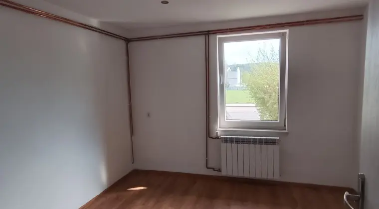 Mieszkanie z kominkiem w bliźniaku – Zagórzany, gm. Gorlice 628W/2026