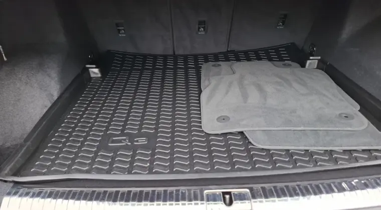 Audi Q3 z 2022 roku w wersji S-line