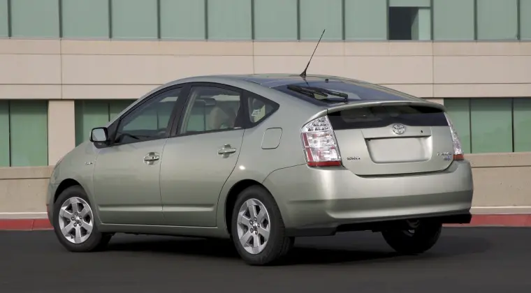 WYNAJEM TAXI – TOYOTA PRIUS II – 69 PLN / DZIEŃ