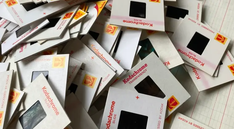 Slajdy, negatywy, odbitki, albumy, dokumenty i inne.... Skanowanie