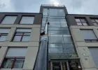 Mycie elewacji budynków, mycie szyb na wysokości