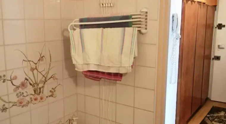 Sprzedam 2 pokoje, super lokalizacja i rozkład - RADOM-Borki